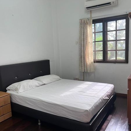 Titi Panjang Apartment Lumut Sitiawan Manjung Ngoại thất bức ảnh