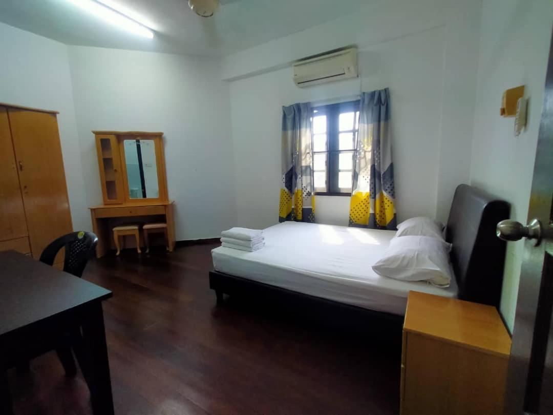 Titi Panjang Apartment Lumut Sitiawan Manjung Ngoại thất bức ảnh