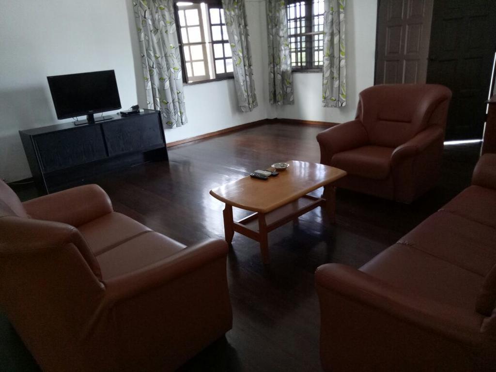 Titi Panjang Apartment Lumut Sitiawan Manjung Ngoại thất bức ảnh